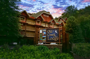 Гостиница Old Creek Lodge, Гатлинберг